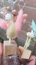 Load image into Gallery viewer, Handmade Mini Natural Dried Flowers, Vent Clip Scent Diffuser
